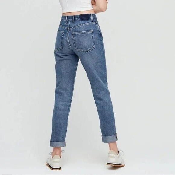 Wilfred Free Aritzia Nikki Relaxed Fit Medium Wash Blue‎ Jean Size 6 - Picture 1 of 9